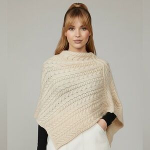 Vintage Irelandseye 100% Merino Wool Cable Knit Poncho